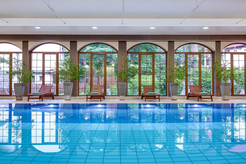 קרפאז' Hotel Konradowka Wellness & Spa - 300 Metrow Do Centrum מראה חיצוני תמונה