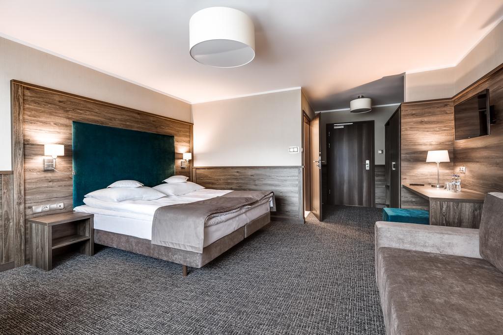 קרפאז' Hotel Konradowka Wellness & Spa - 300 Metrow Do Centrum חדר תמונה