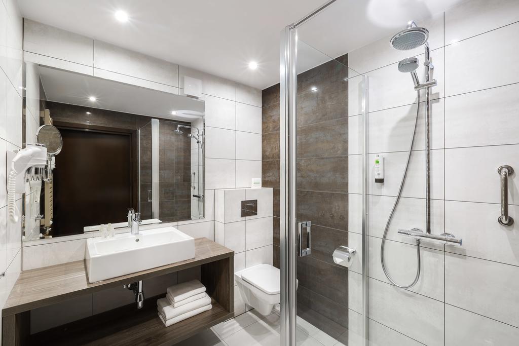 קרפאז' Hotel Konradowka Wellness & Spa - 300 Metrow Do Centrum חדר תמונה